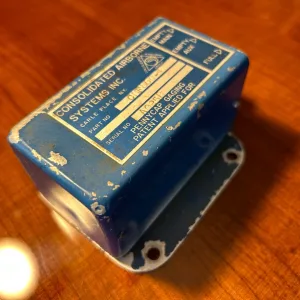 Bendix Consolidated Fuel Control Quantity Monitor CMF860-4 CMF860-3 Cessna Used