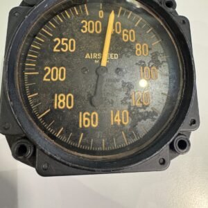 United States Gauge 39-3366-P Airspeed Indicator 40-300 MPH 4W-249